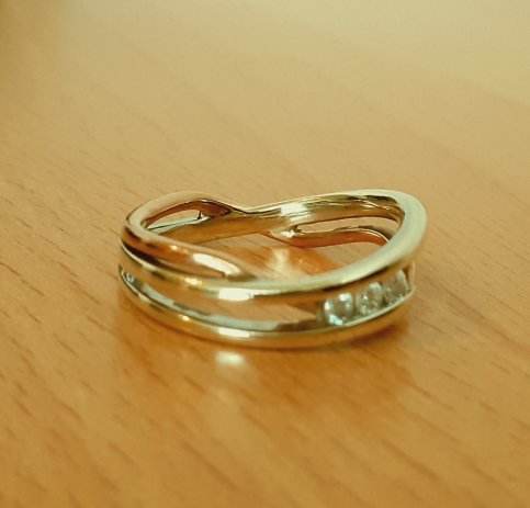 Gold 375 Ring bicolor 3 Steine ca. 4,16g – Foto 3