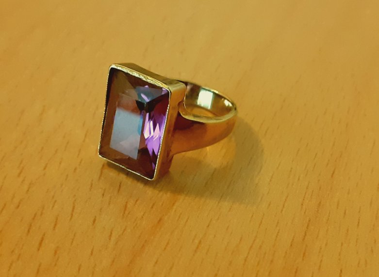 Gold 585 Ring Stein violett ca. 5,74g