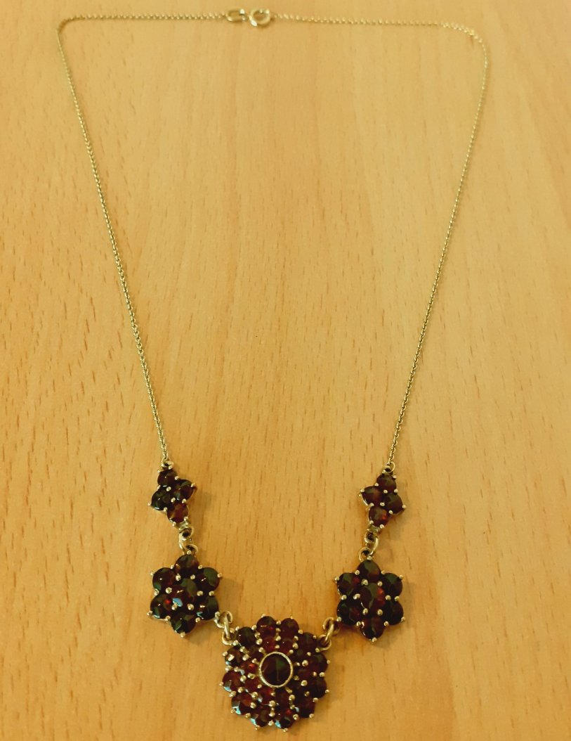 Gold 333 Collier rote Steine ca. 7,38g