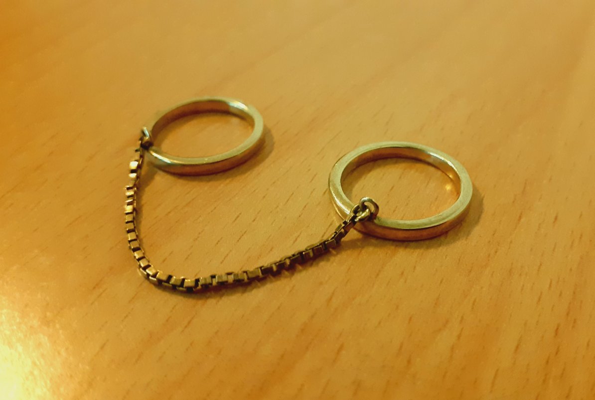 Gold 333 Ring doppel m Kette ca. 3,13g – Foto 3