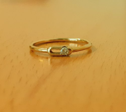 Gold 585 Ring Stein weiß ca. 0,83g
