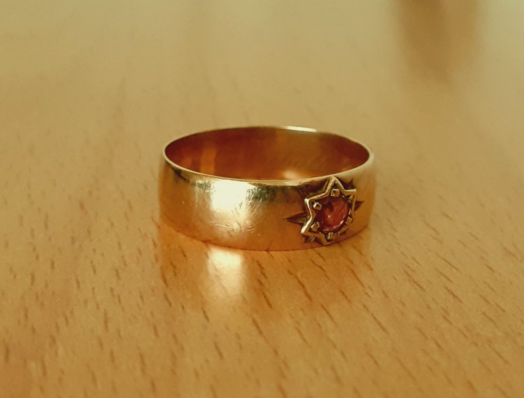 Gold 333 Ring Stein rot ca. 2,5g – Foto 2