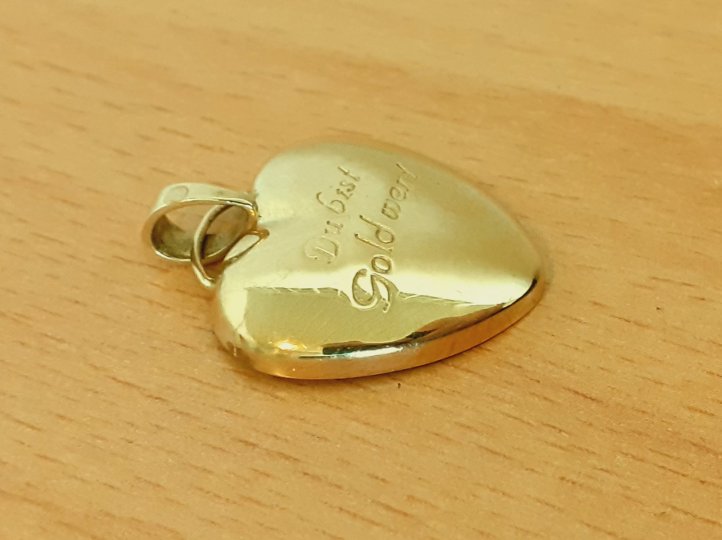 Gold 375 Anhänger Herz ca. 1,92g